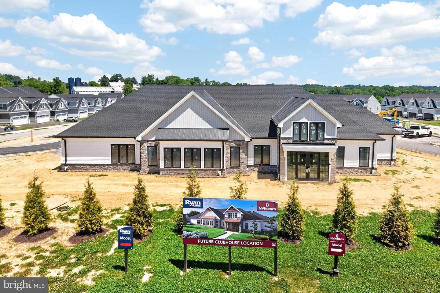1458 Hydrangea Way photo 36