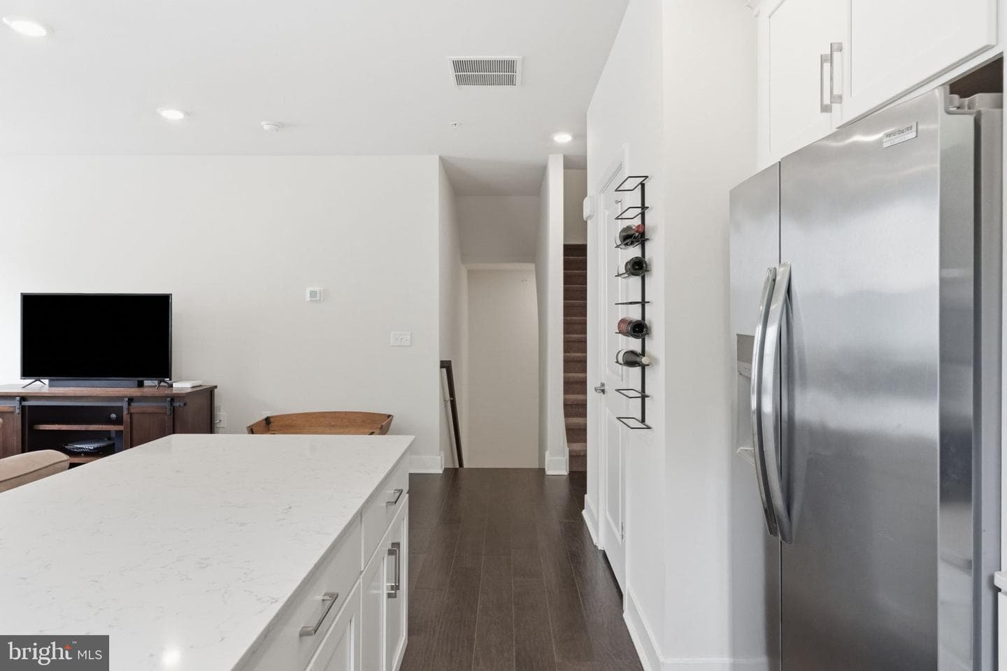 339 Foundry Street photo 9