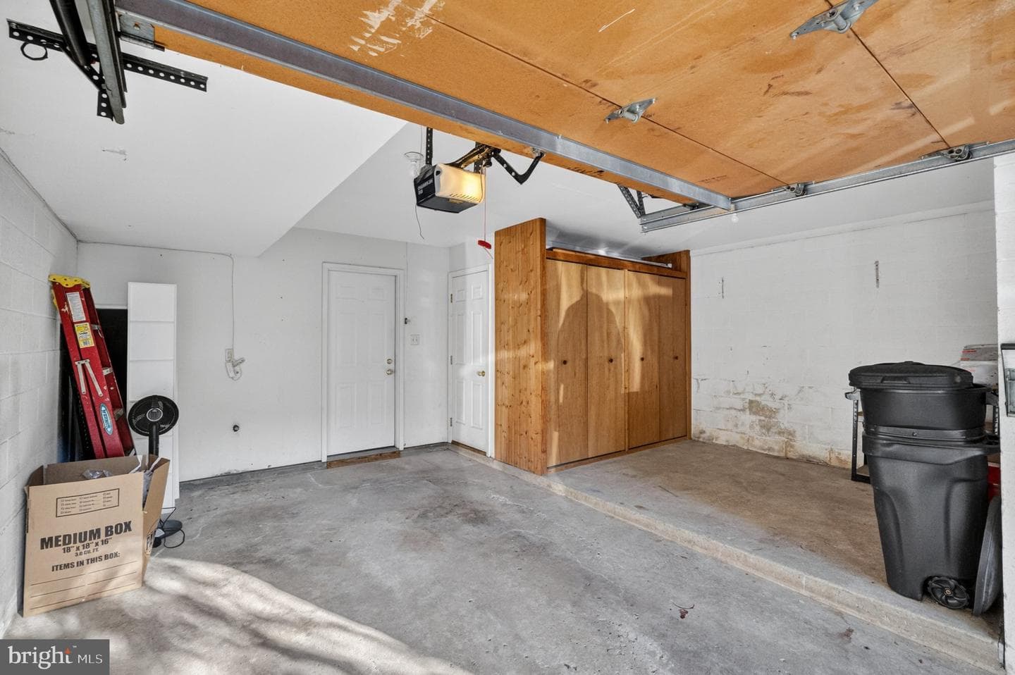 113 Whistling Swan Lane photo 40
