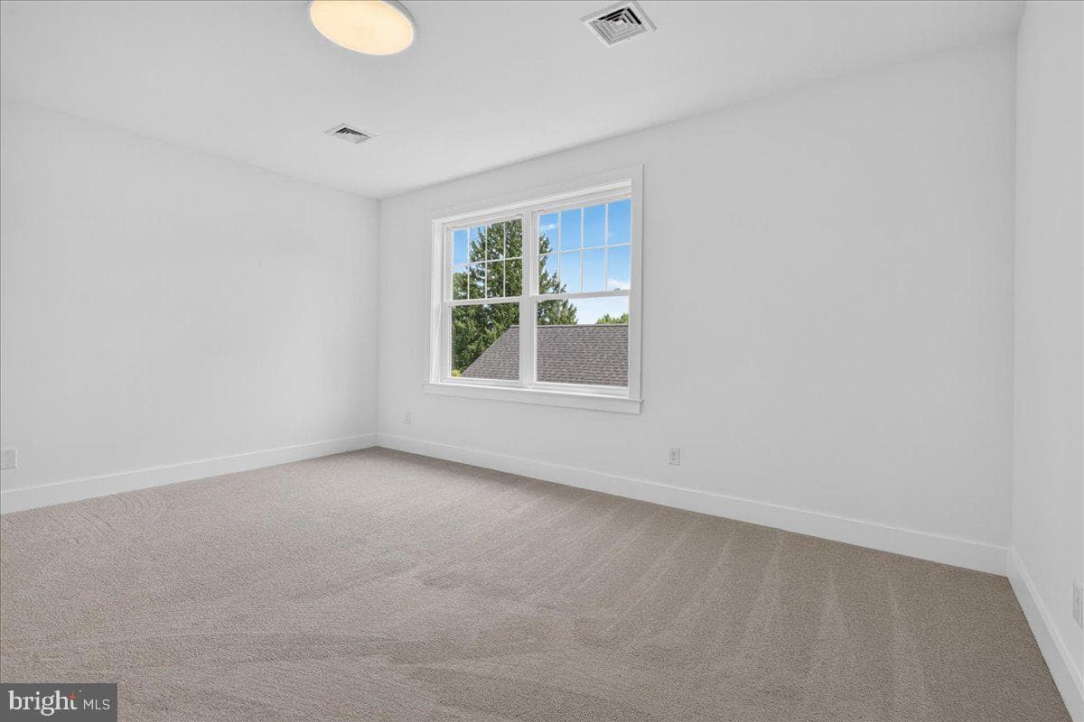 440 Highland Avenue photo 25
