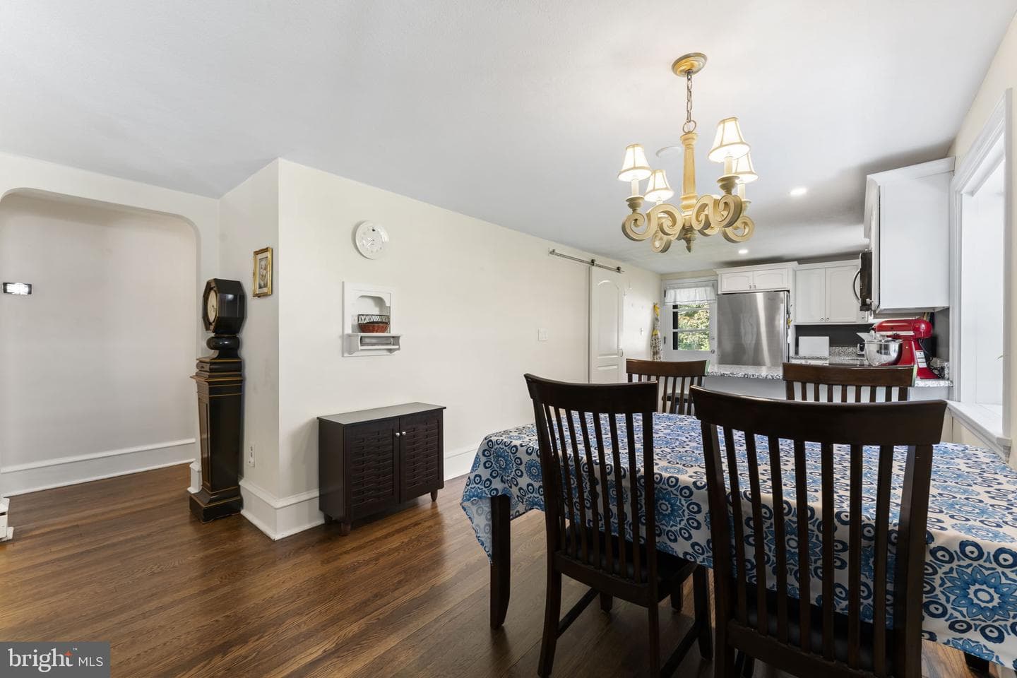 552 Woodside Avenue photo 12