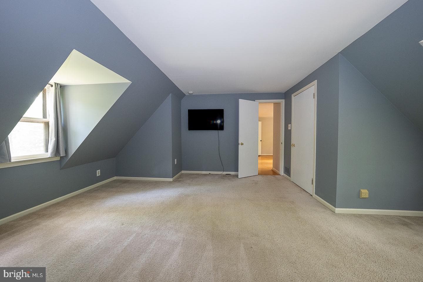 512 Conestoga Road photo 28