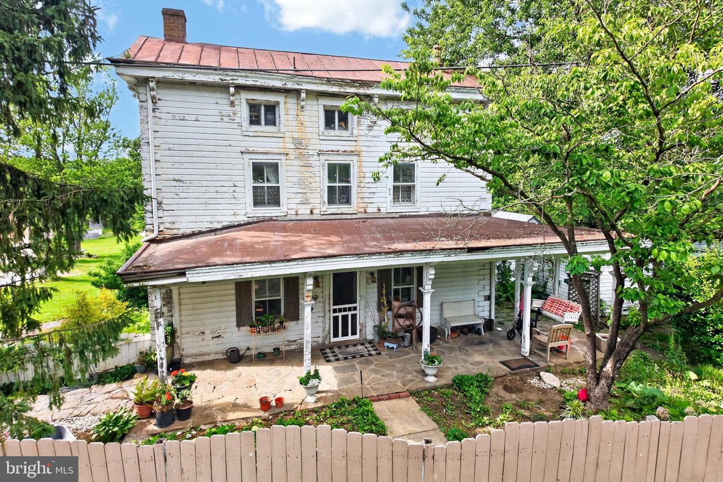 541 Byers Road photo 1