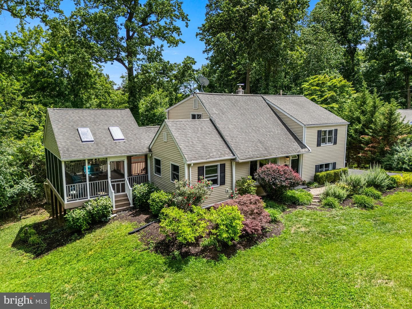48 Greentree Lane