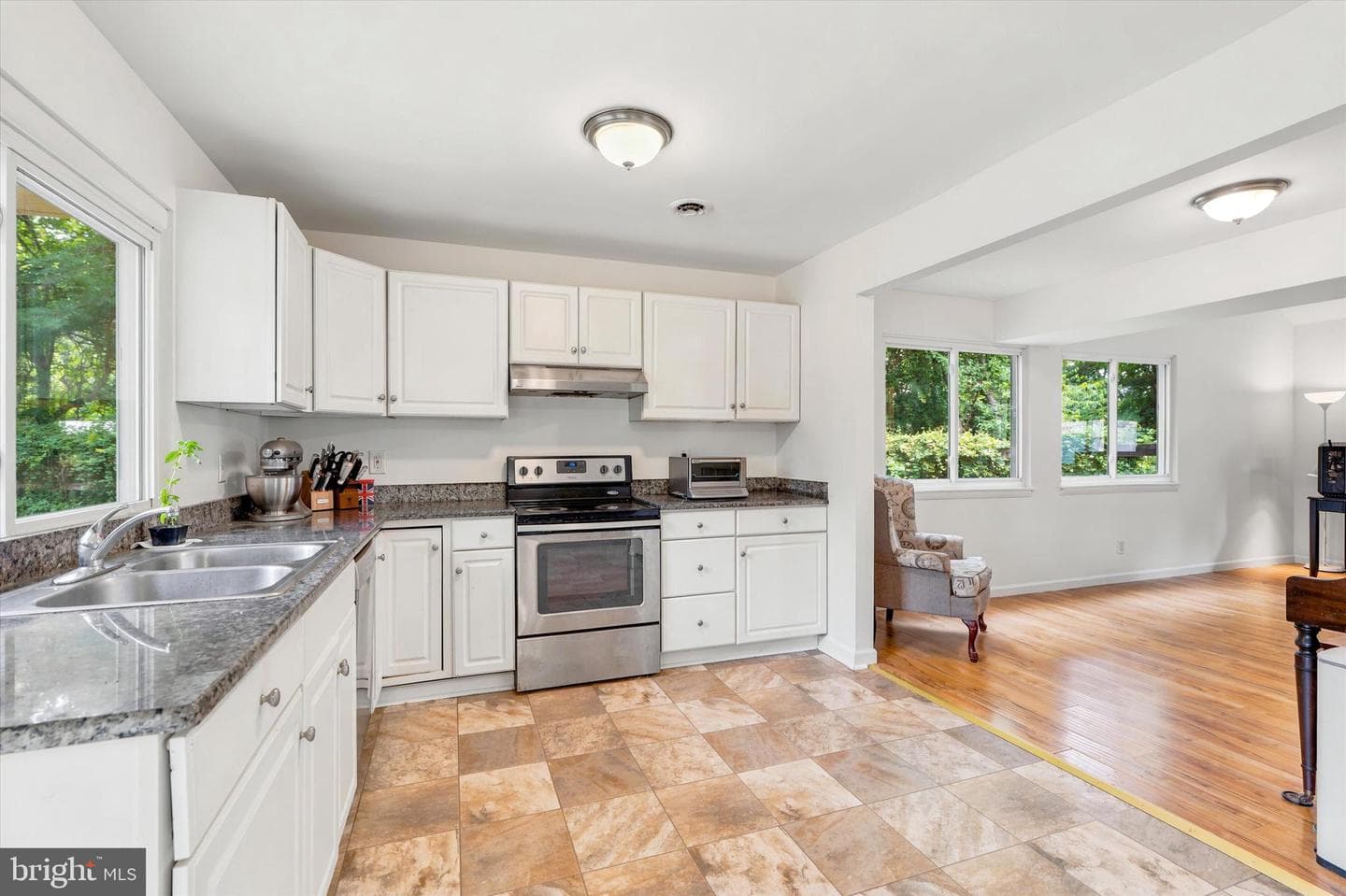 374 S Jennersville Road photo 17