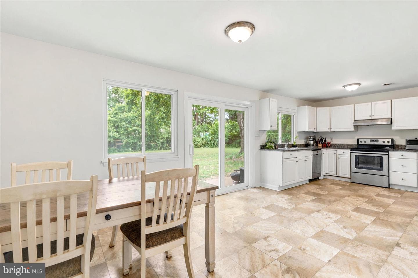 374 S Jennersville Road photo 19