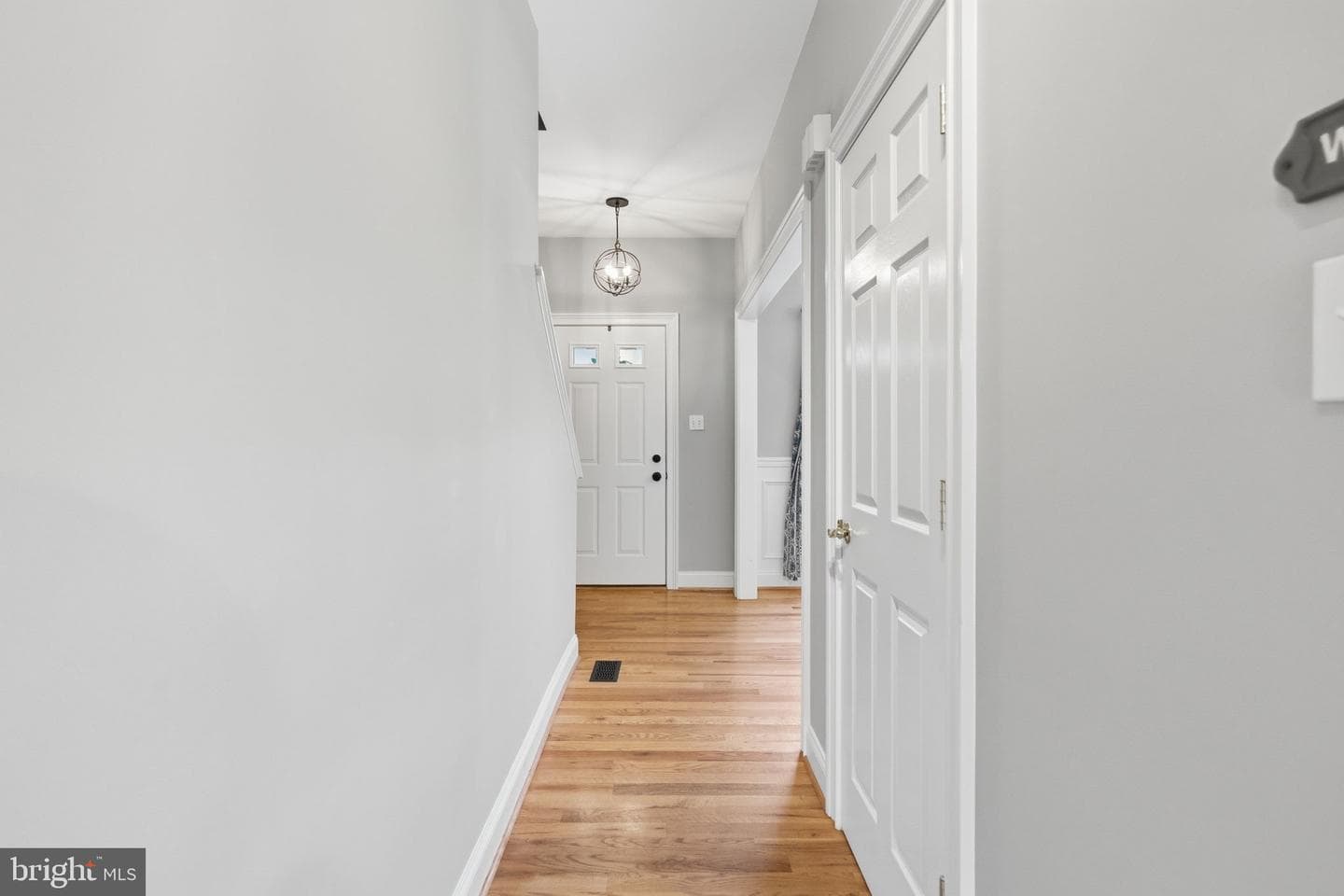 308 E Mulberry Street photo 15