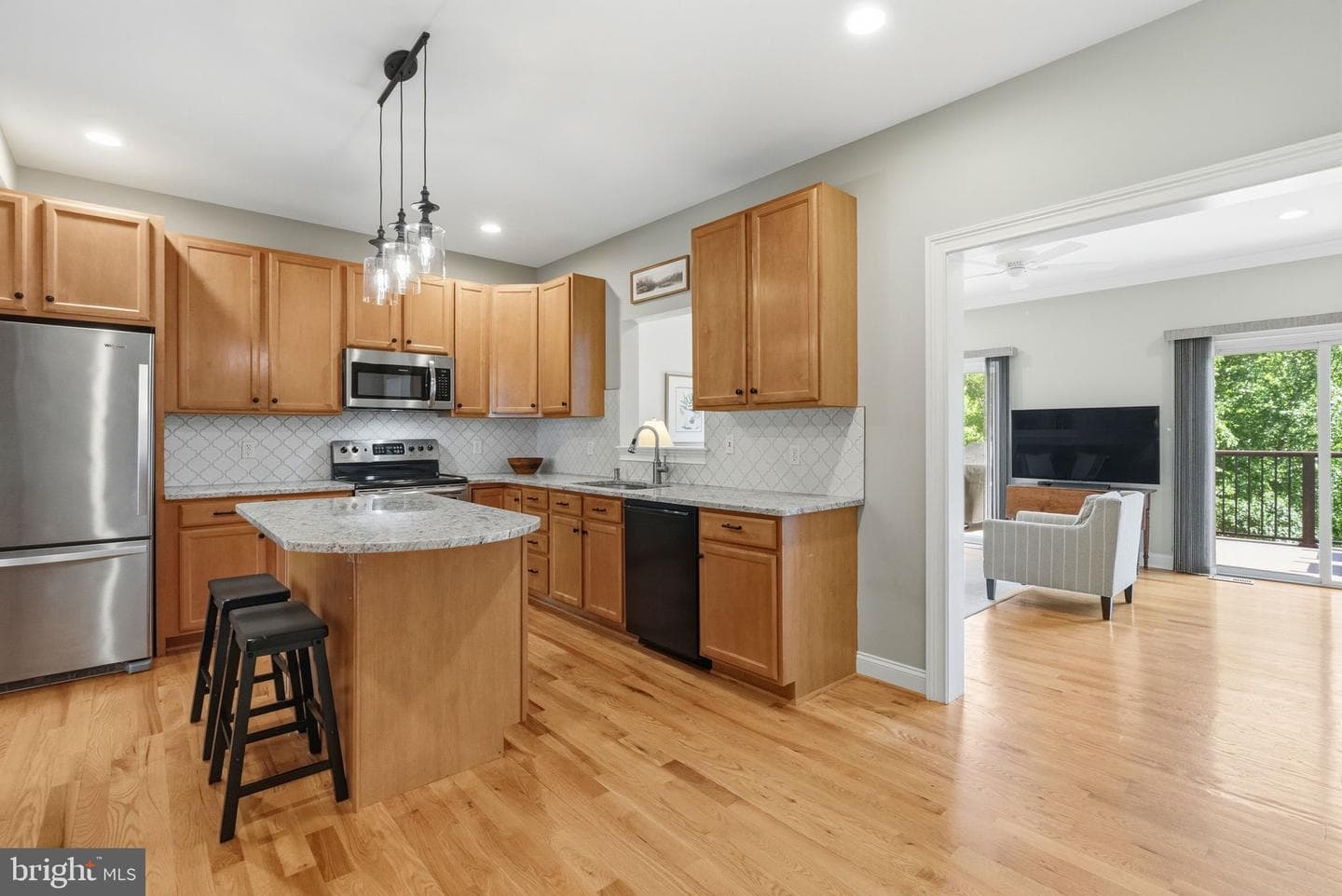 308 E Mulberry Street photo 20