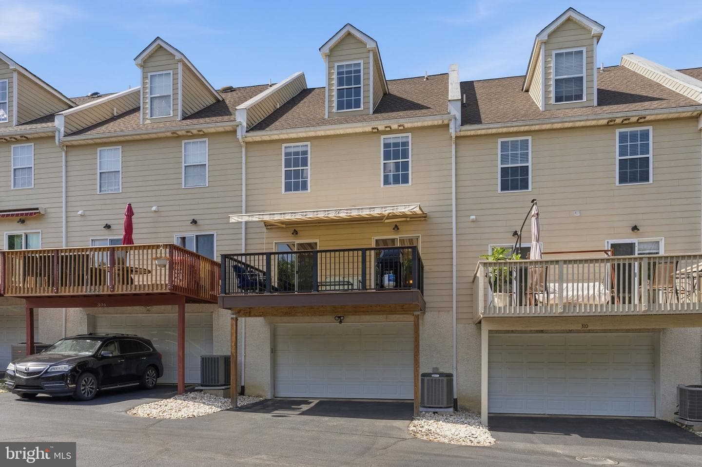 308 E Mulberry Street photo 39