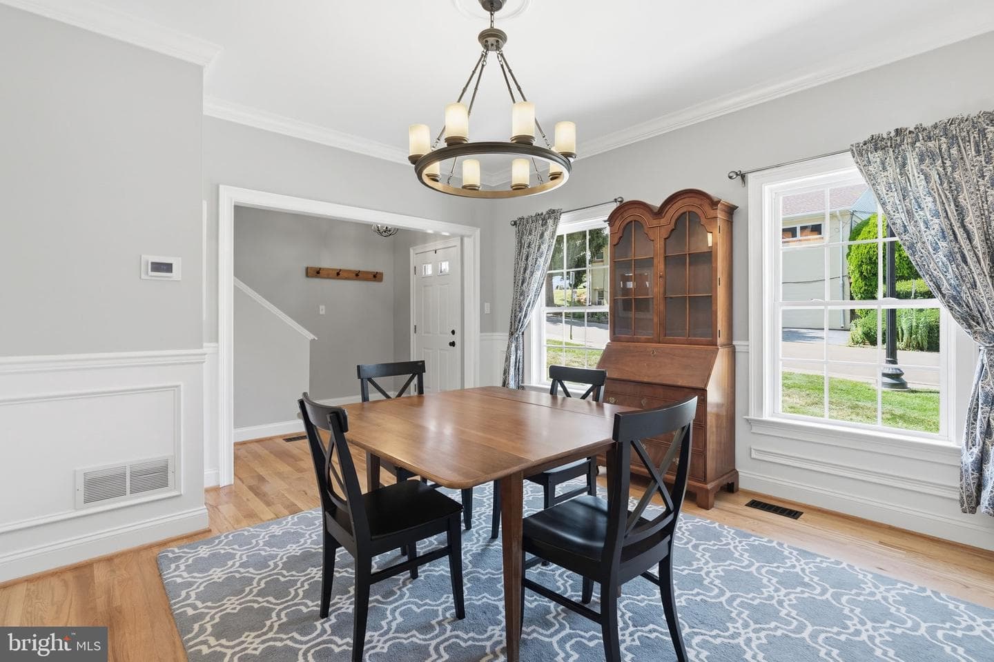 308 E Mulberry Street photo 6