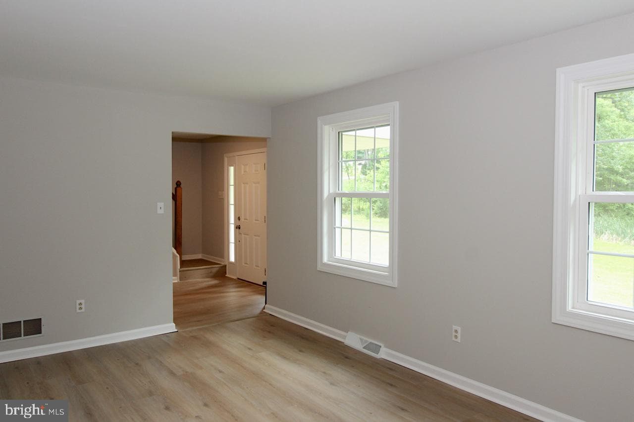 117 Midway Road photo 8