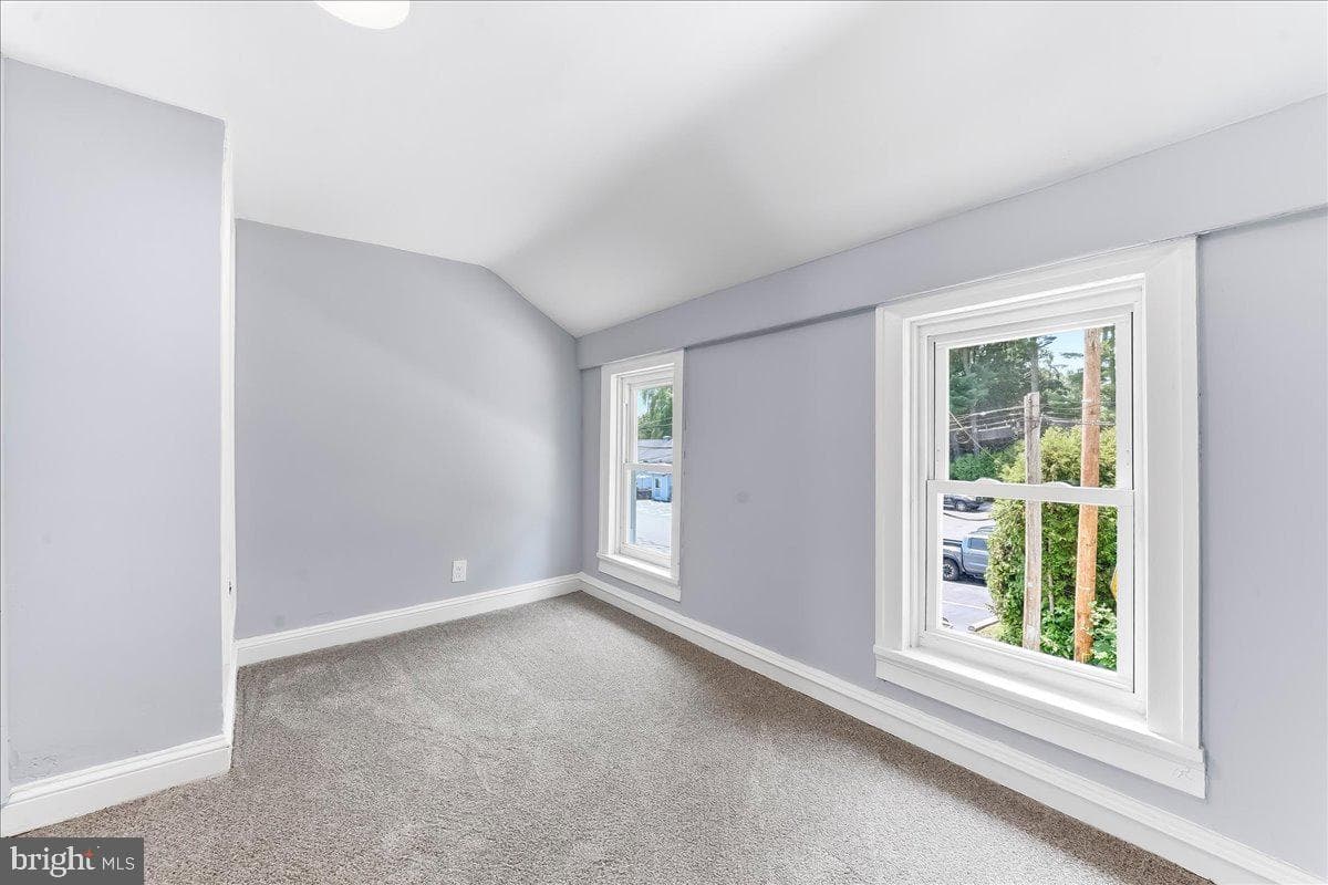 1007 Livingston Avenue photo 24