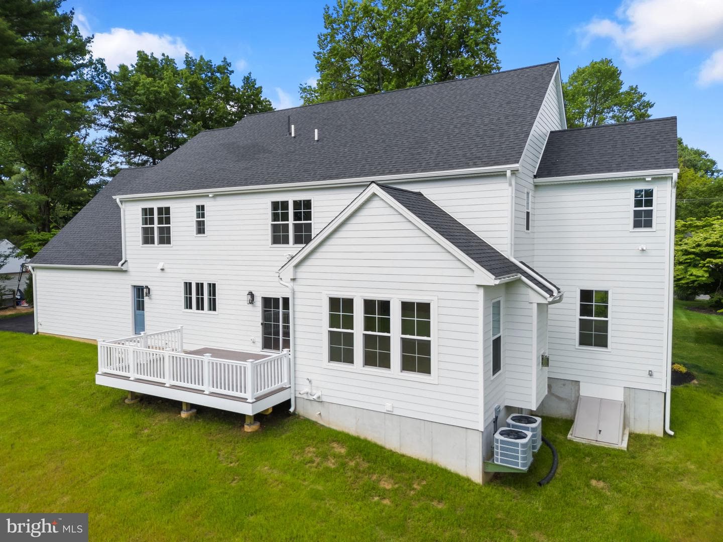 17 Hickory Lane photo 42