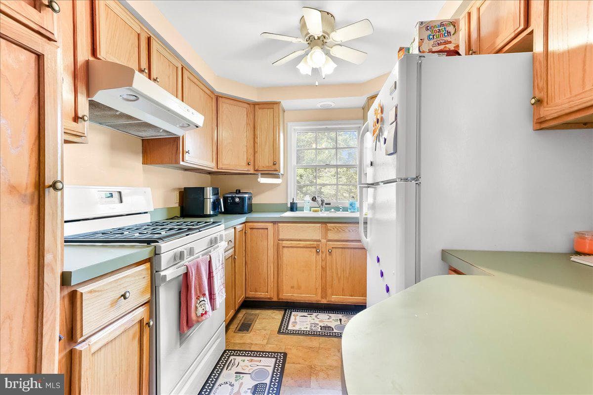 3060 Manor Road photo 27
