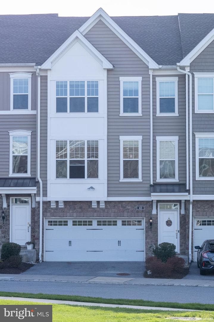 43 Lila Lane photo 3