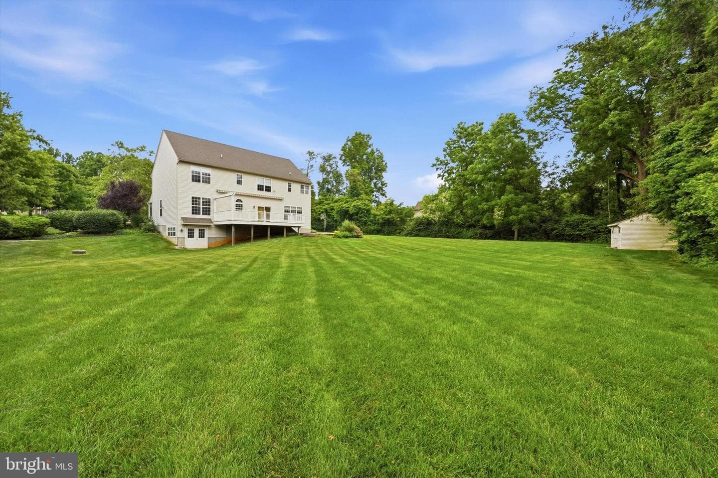 108 Cooper Hawk Drive photo 28