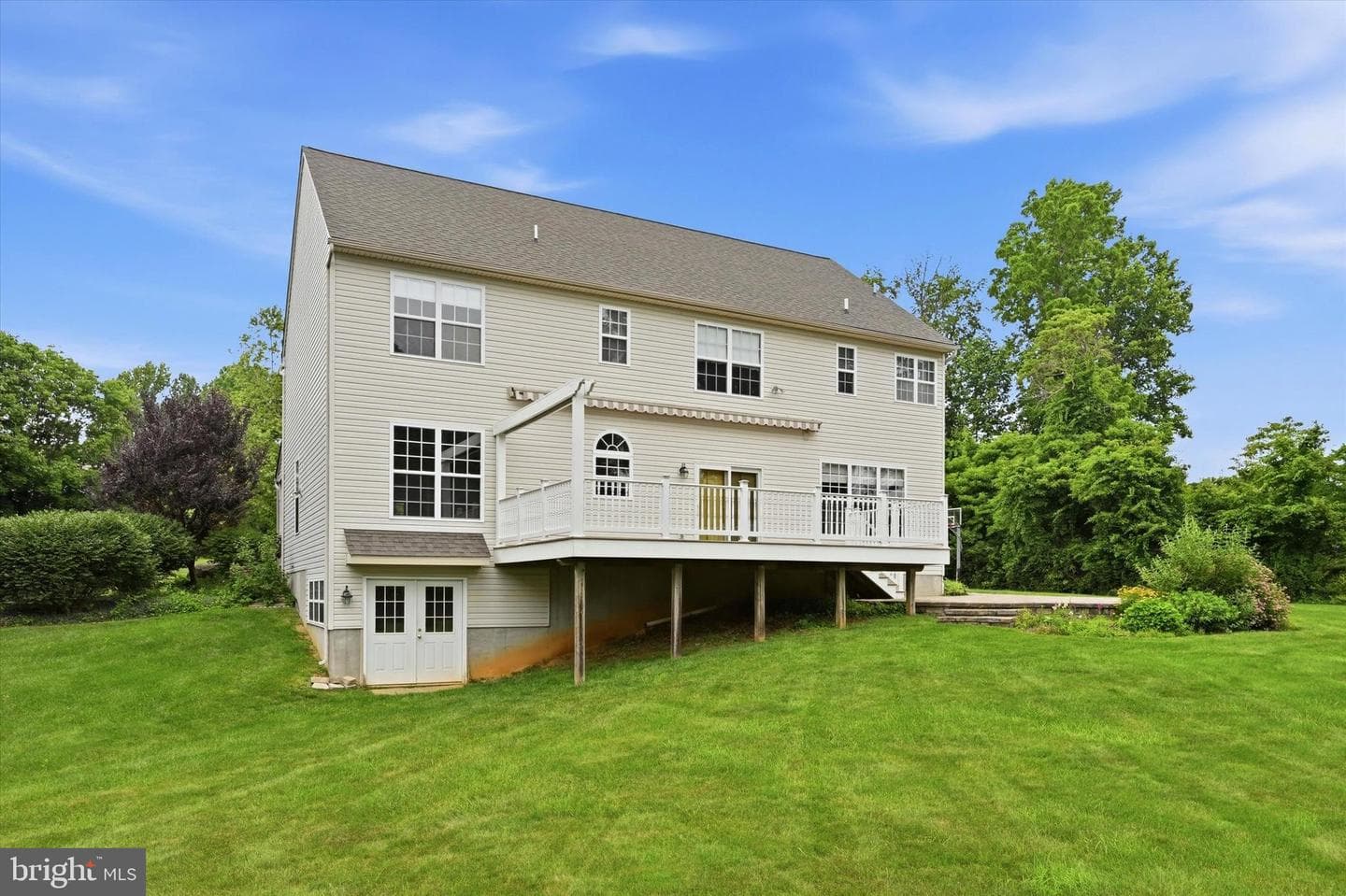 108 Cooper Hawk Drive photo 29