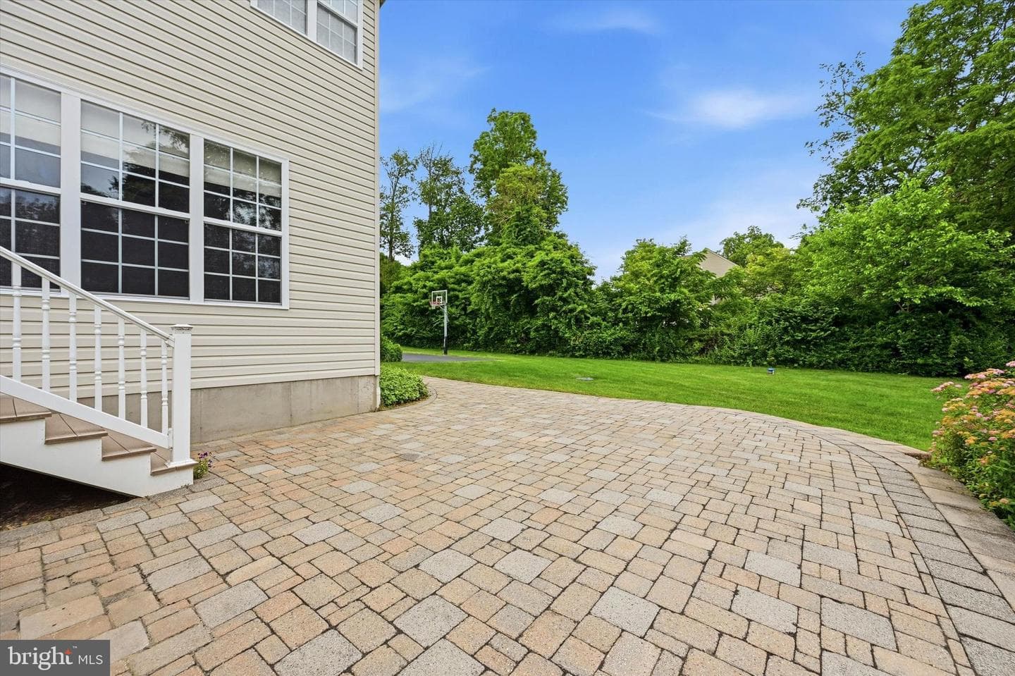 108 Cooper Hawk Drive photo 32