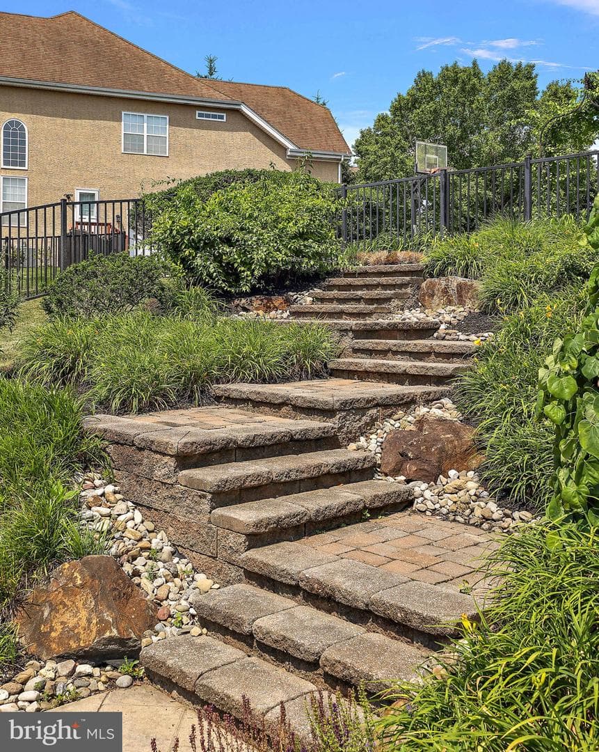 108 Lavender Hill Lane photo 40