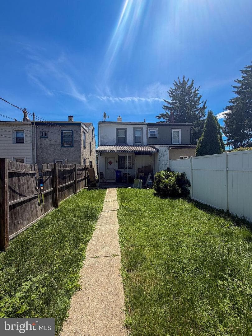 521 E Barnard Street photo 6