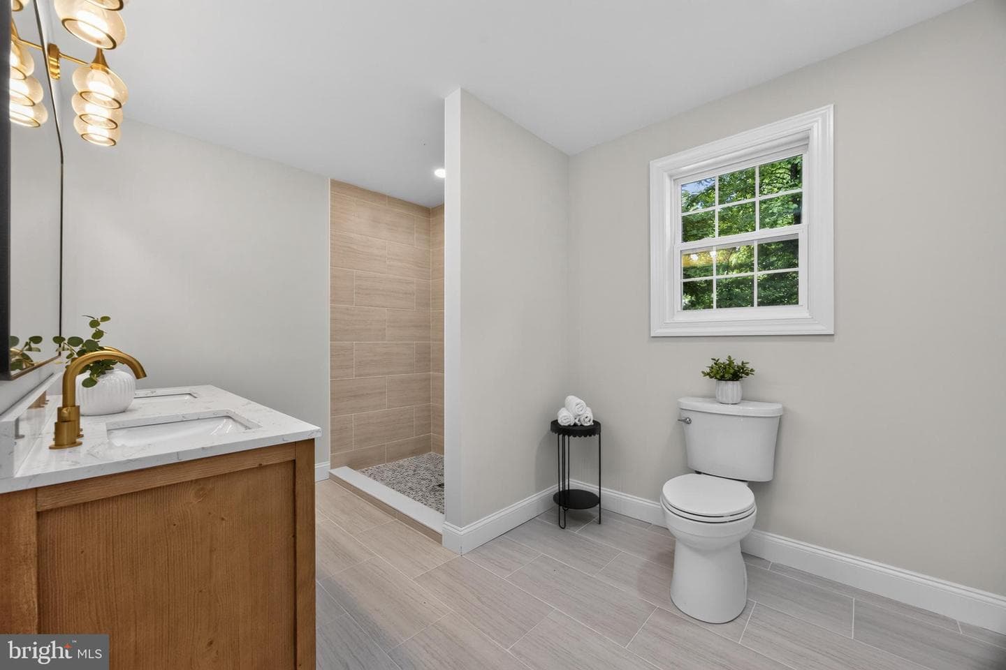 303 Norwood Road photo 18