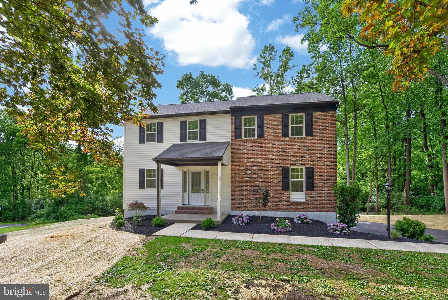 303 Norwood Road photo 4