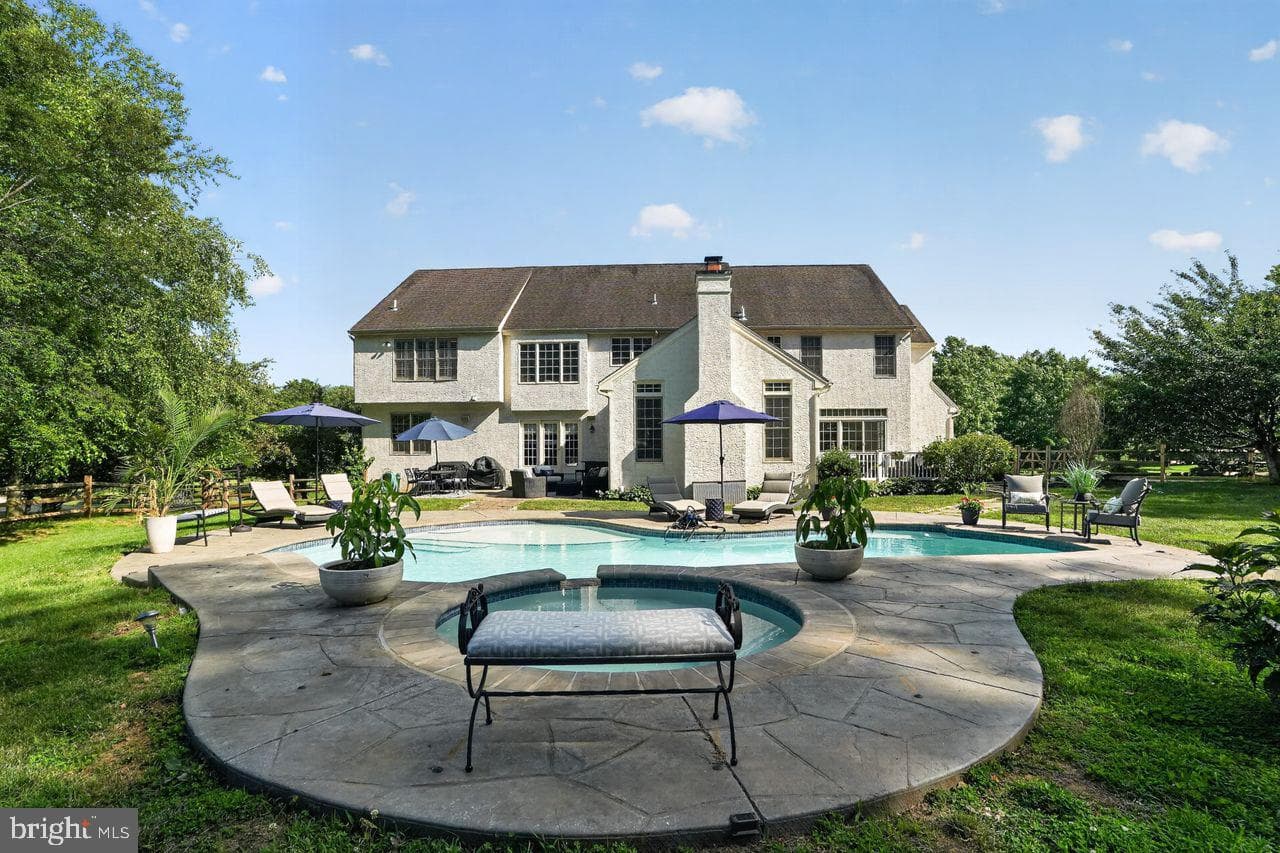 1704 Chantilly Lane photo 72