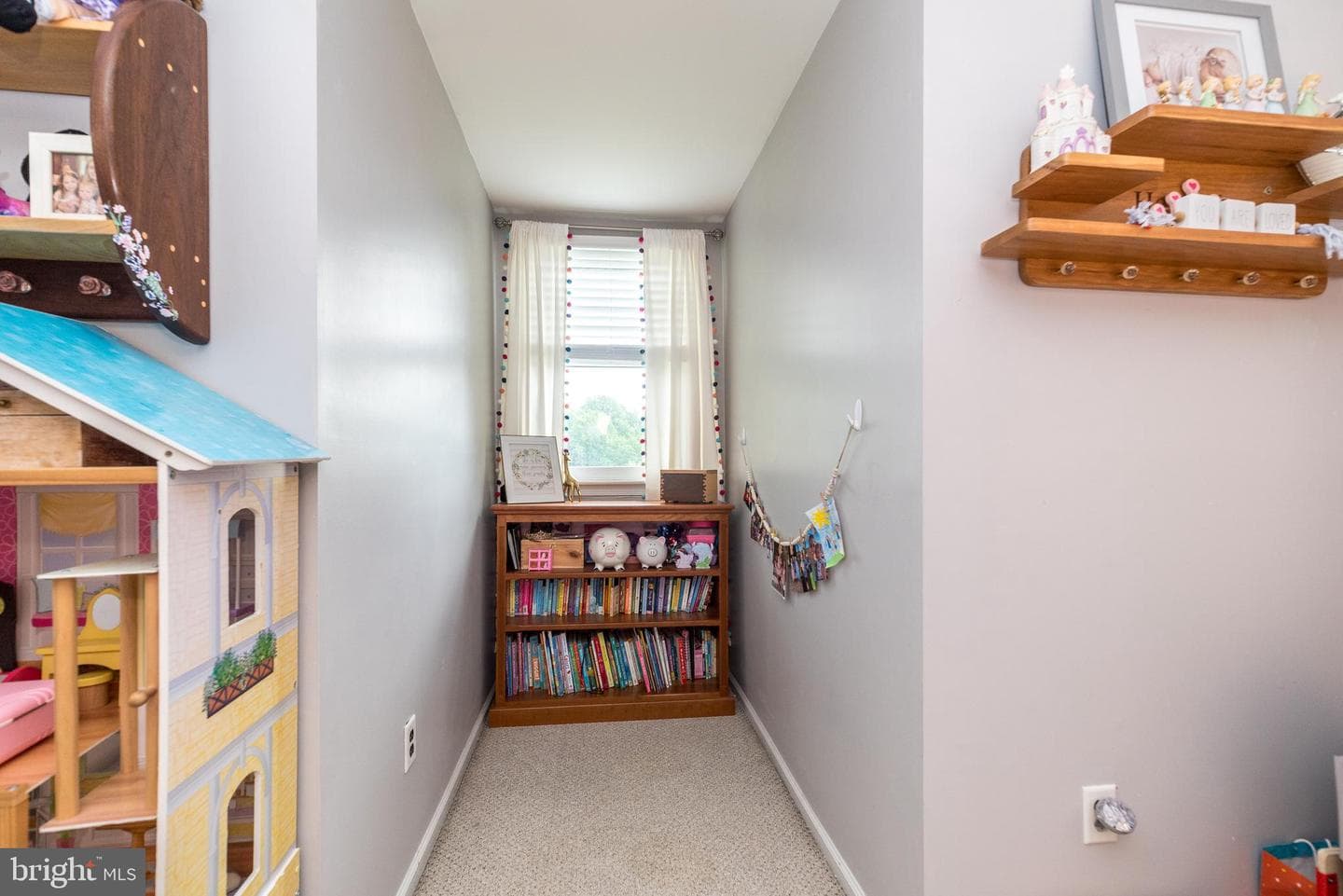 215 Colwyn Terrace photo 42