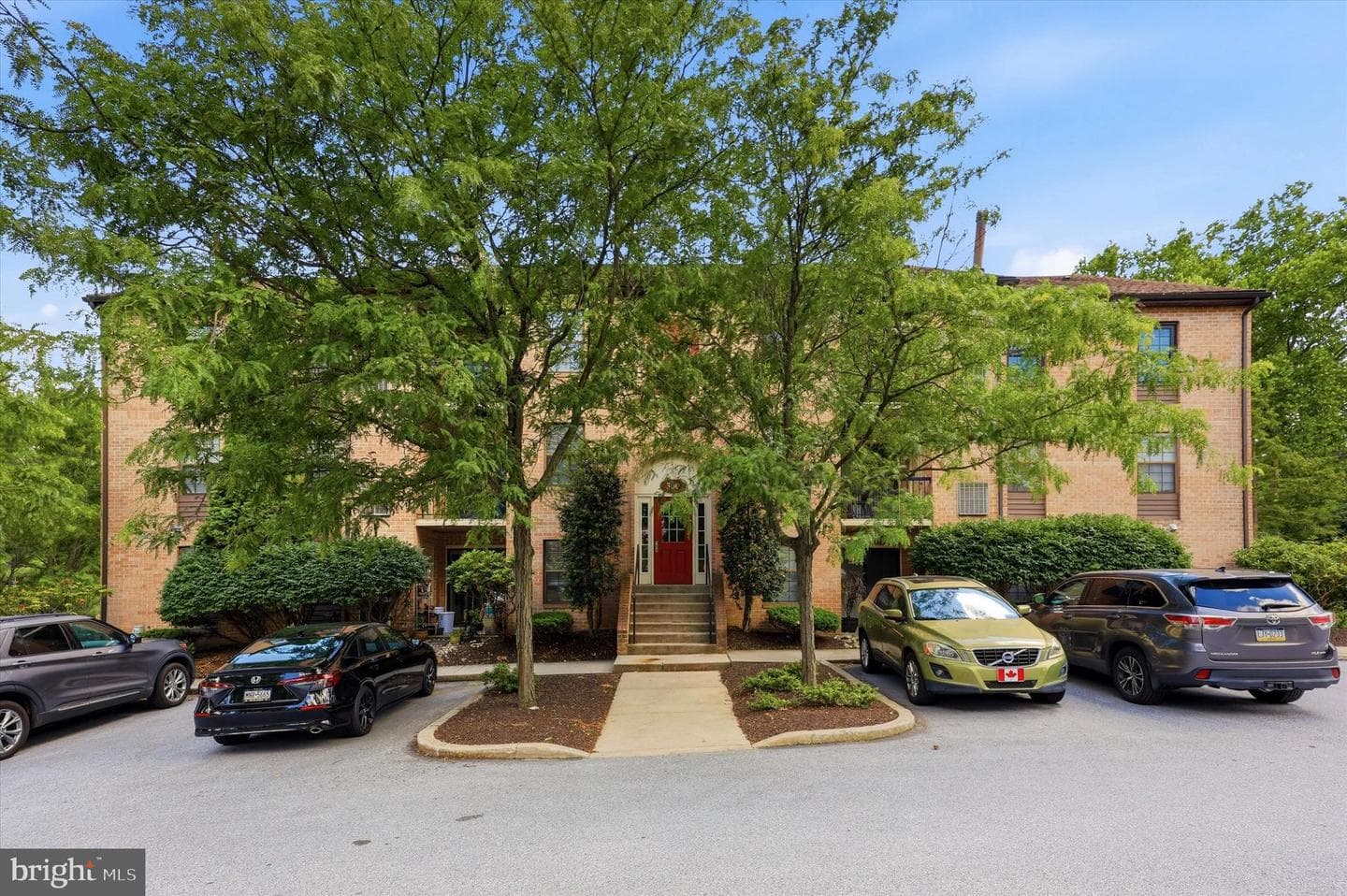 332 Washington Place #32
