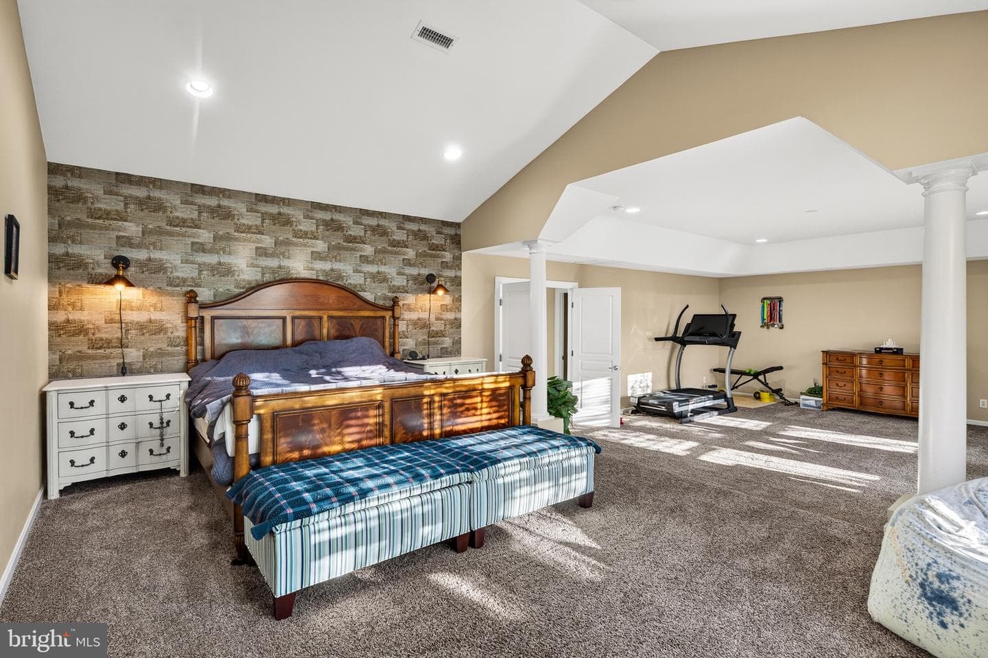 122 Bolero Drive photo 60