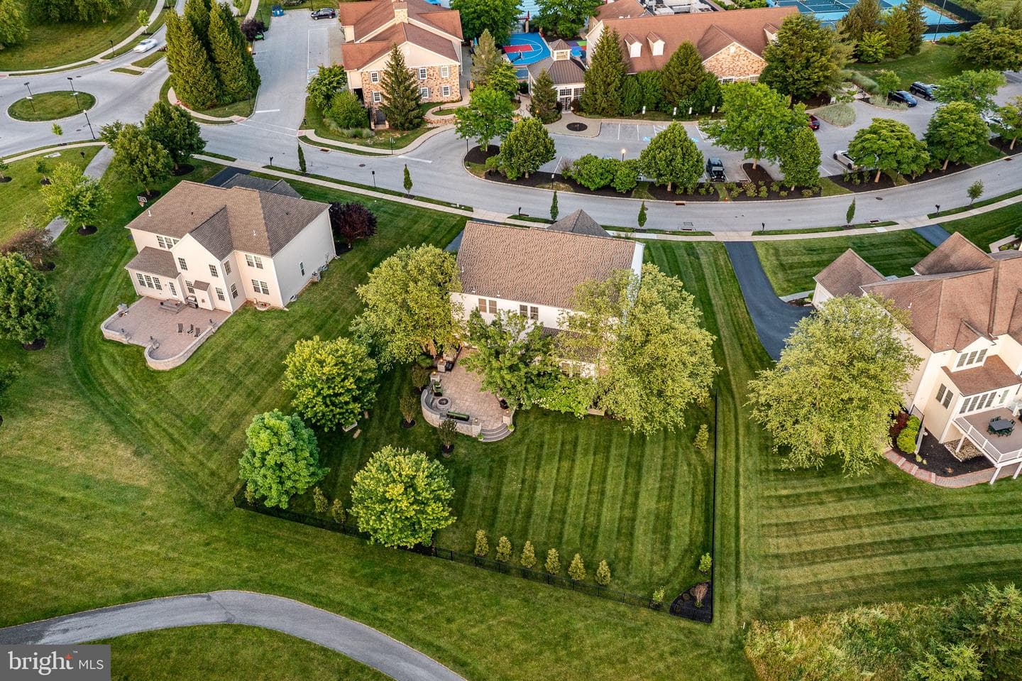 122 Bolero Drive photo 97