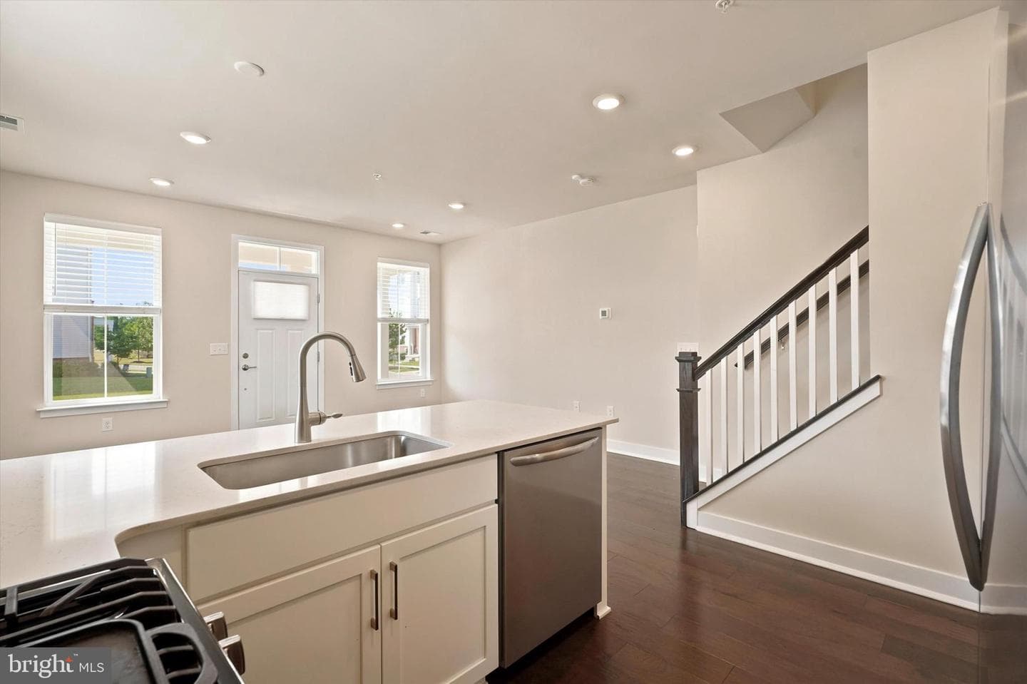 361 Foundry Street photo 4