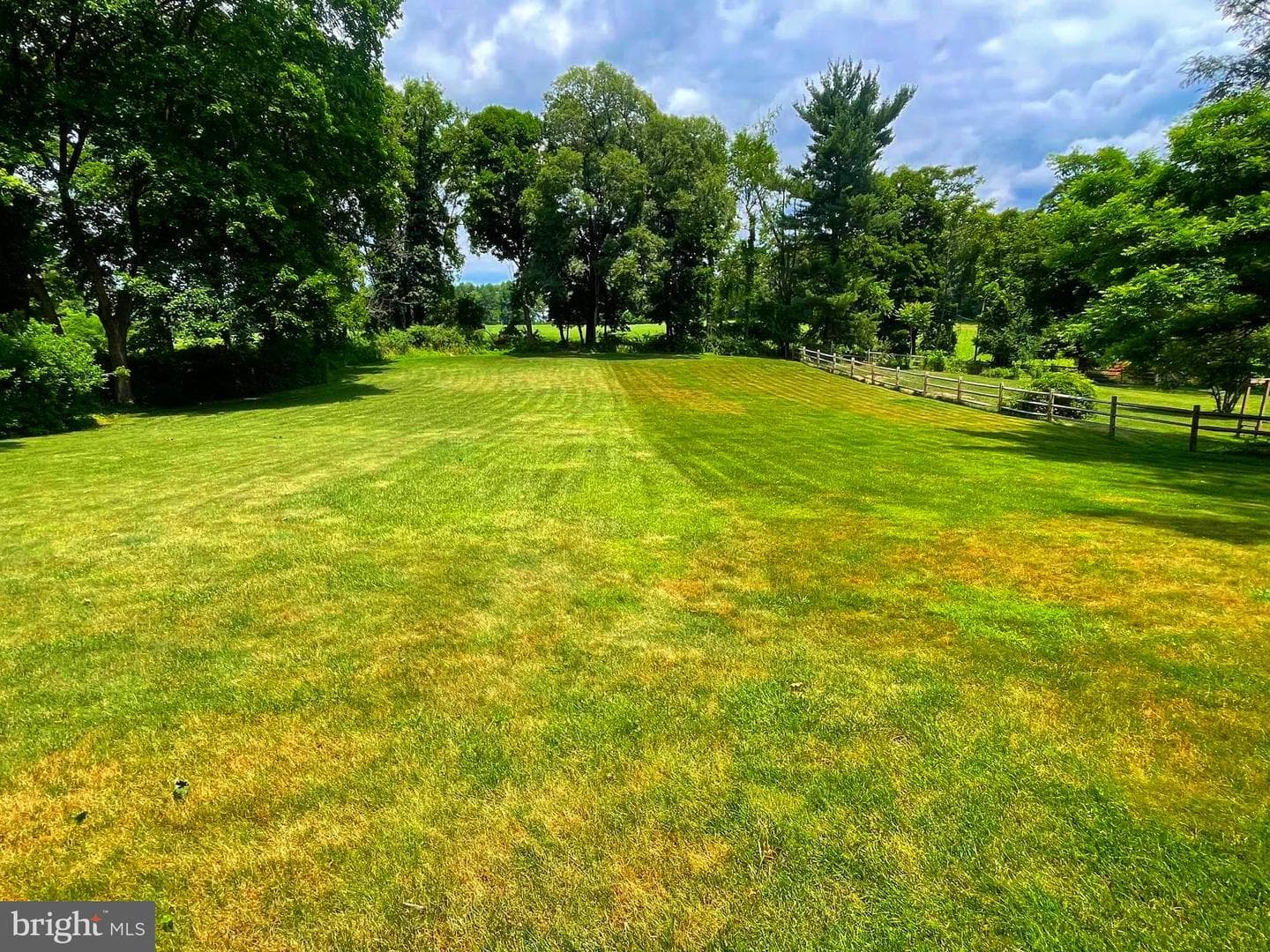 1007 Millstream photo 33