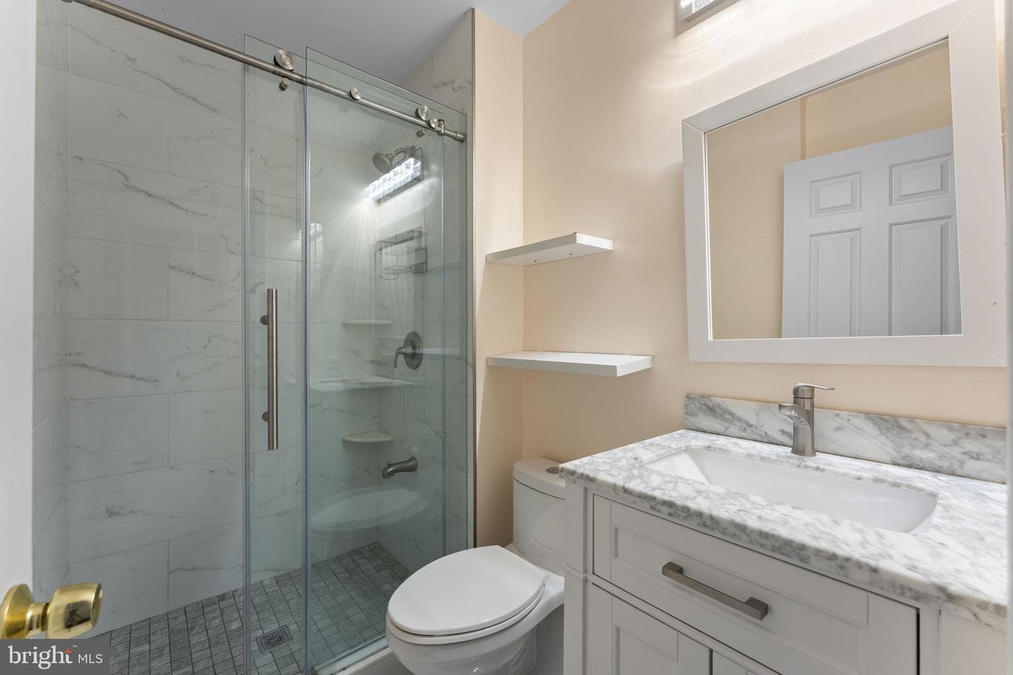 10 Elan Lane photo 23