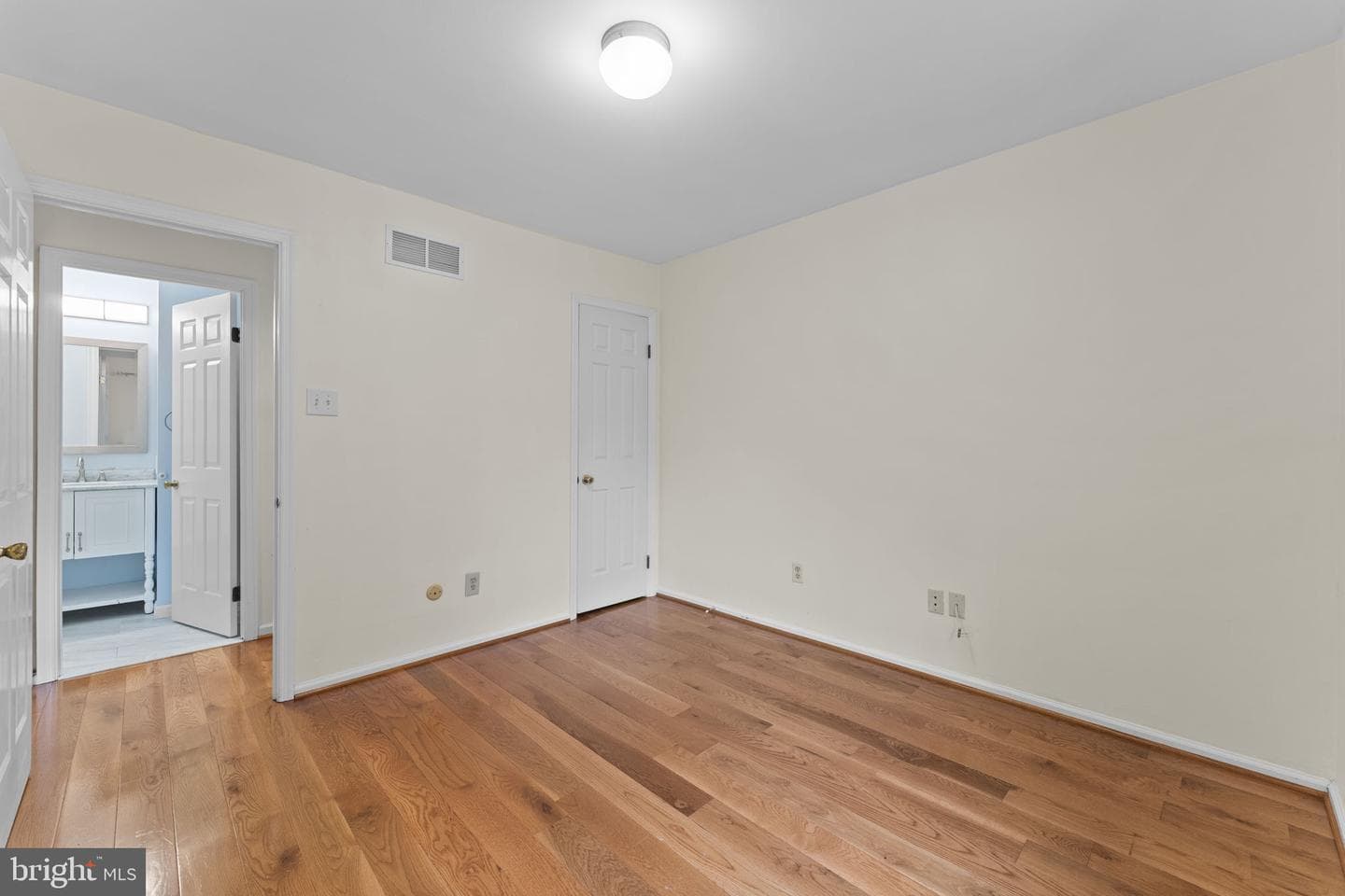 10 Elan Lane photo 27