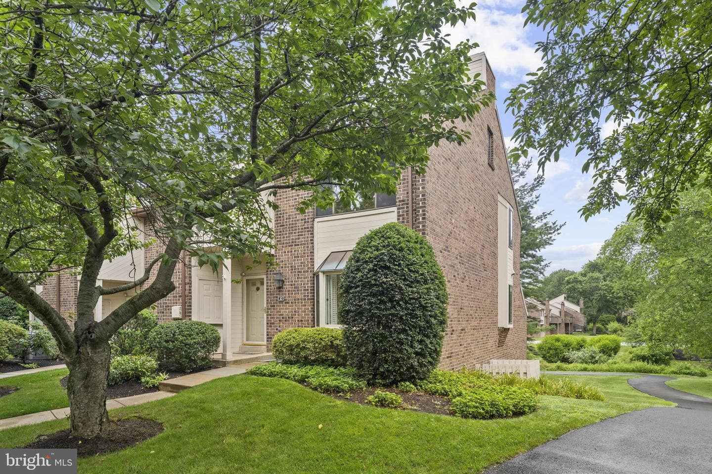 10 Elan Lane photo 7