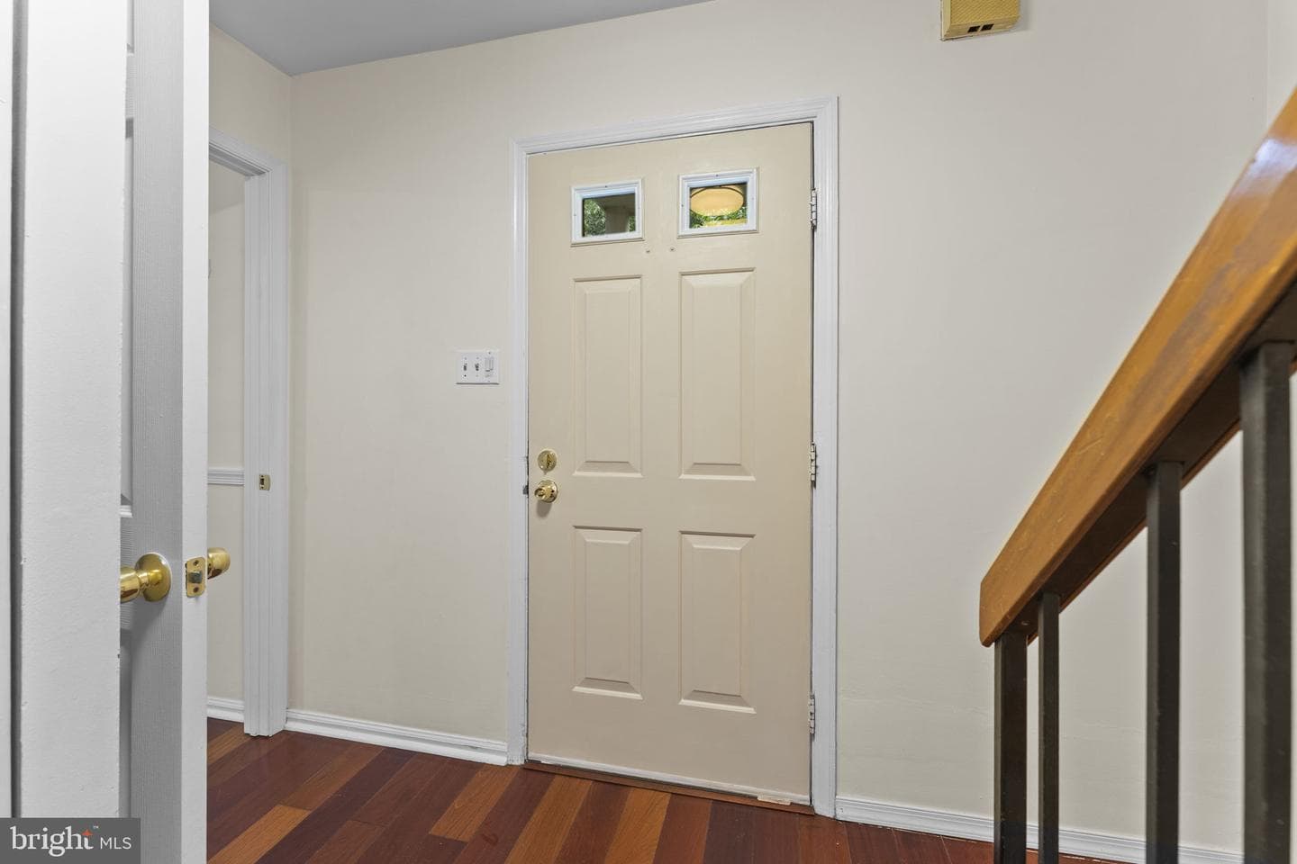 10 Elan Lane photo 8