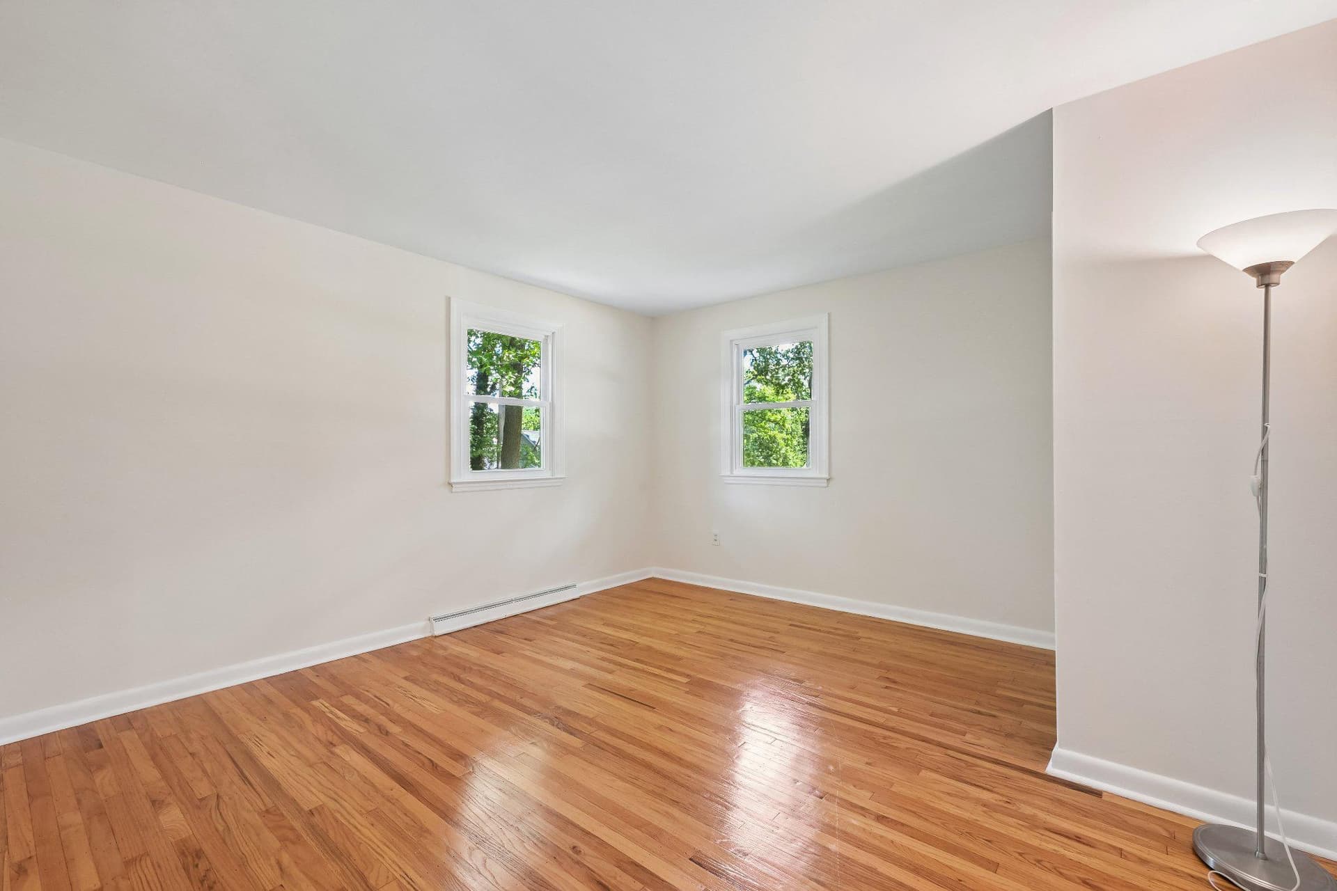 543 Midland Avenue photo 22