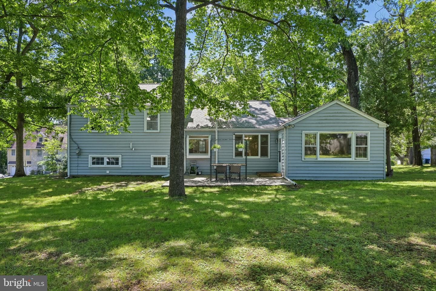 543 Midland Avenue photo 4