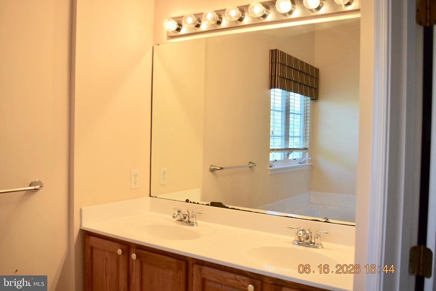134 Maloney Terrace photo 34