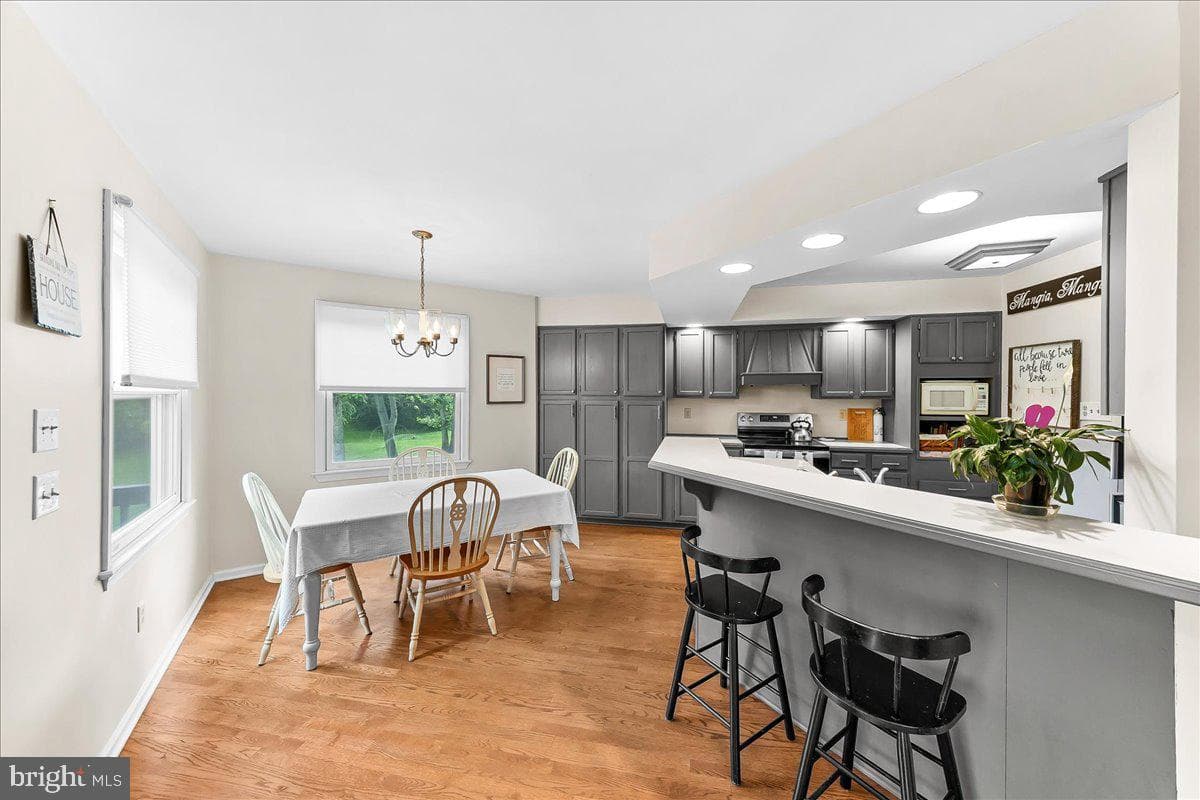 12 Peach Tree Lane photo 16