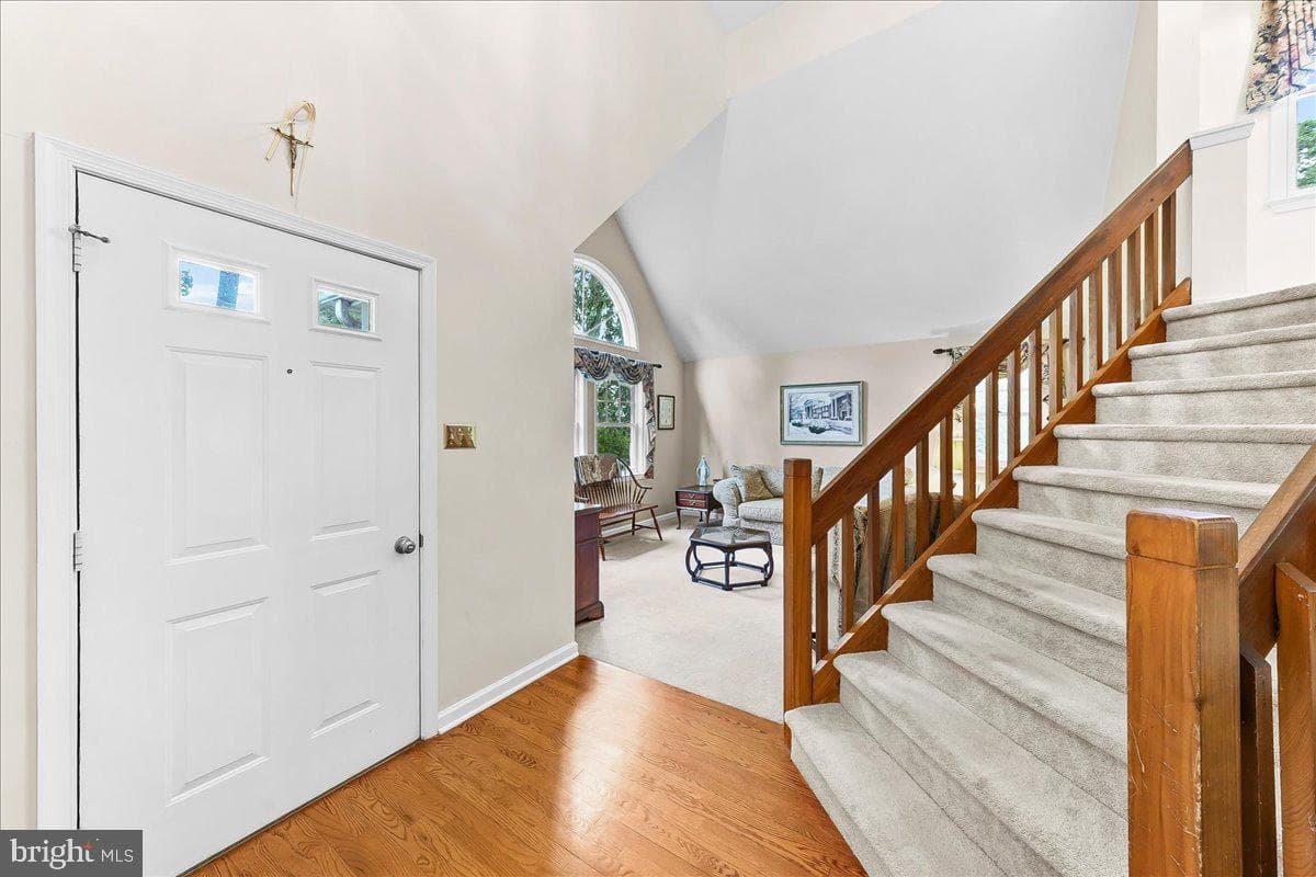 12 Peach Tree Lane photo 3