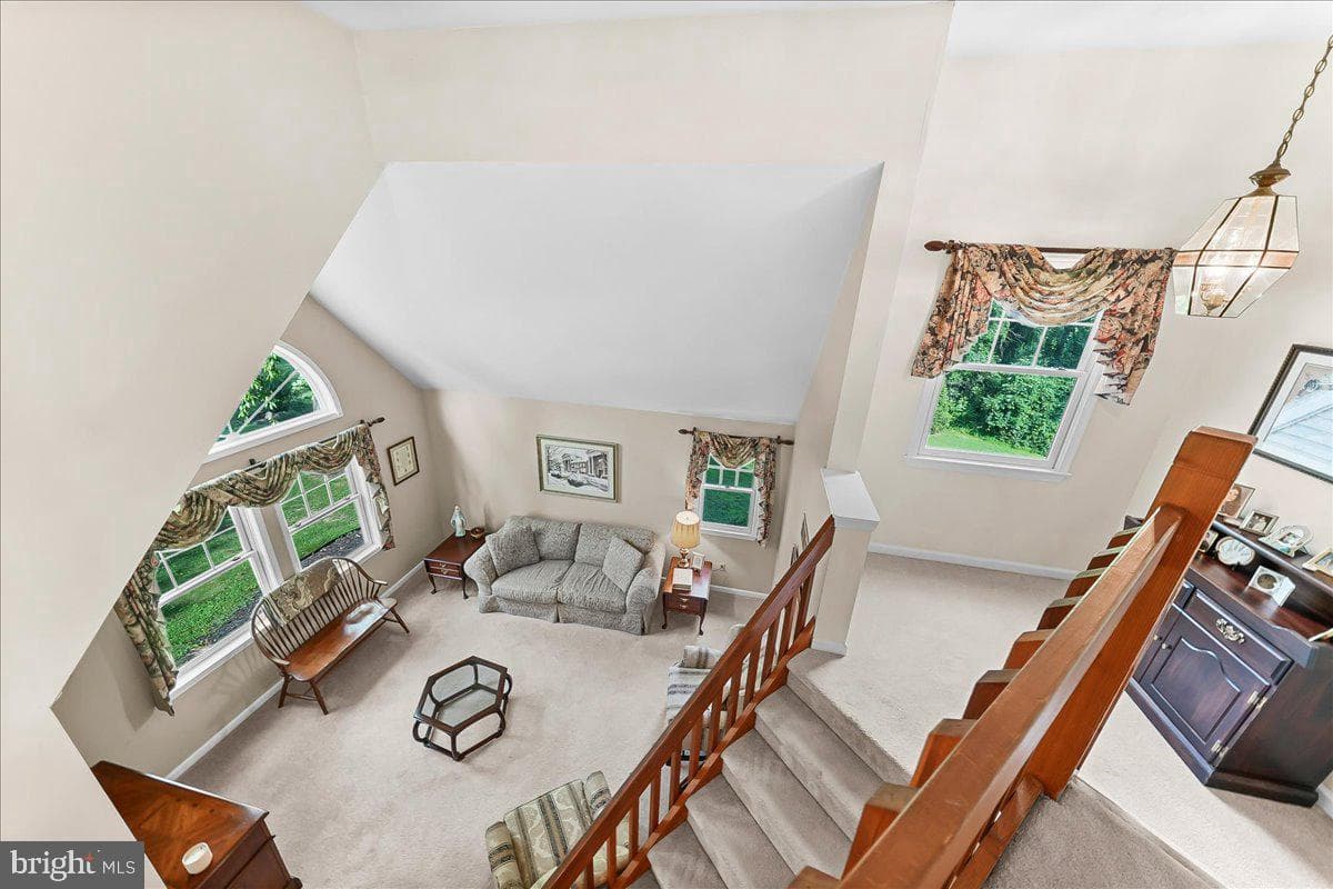 12 Peach Tree Lane photo 5