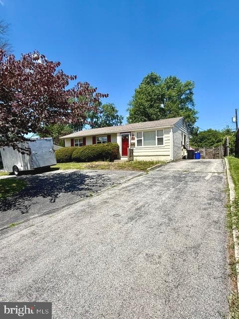 409 W Rosedale Avenue photo 1