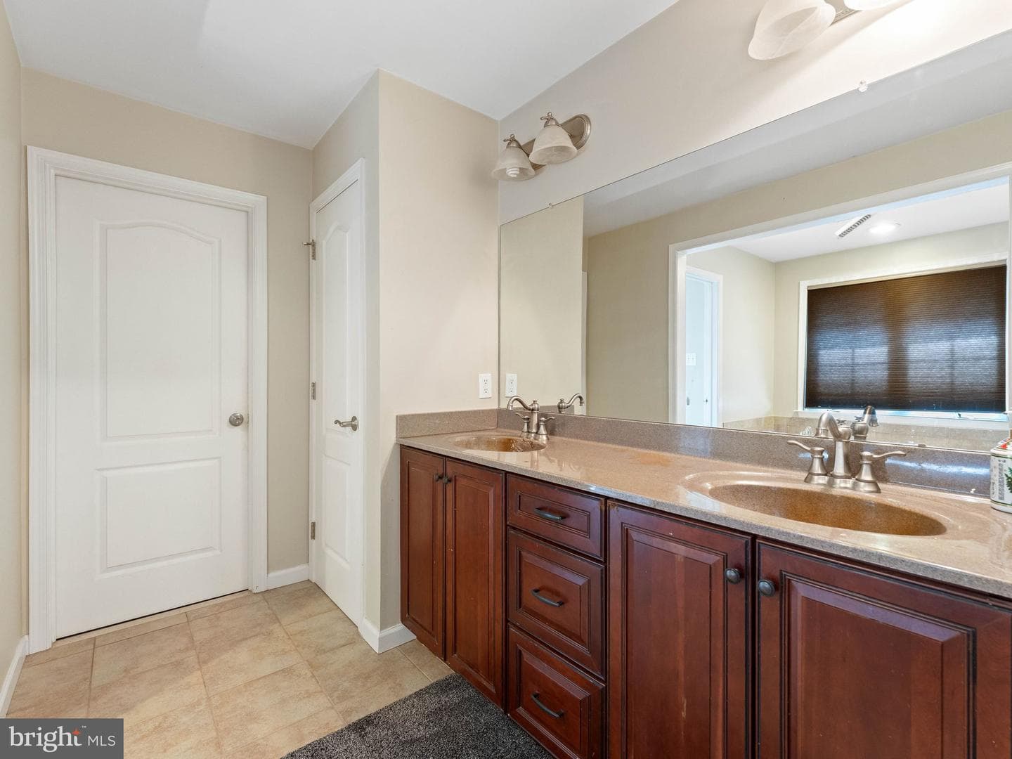 1214 Derry Lane photo 18