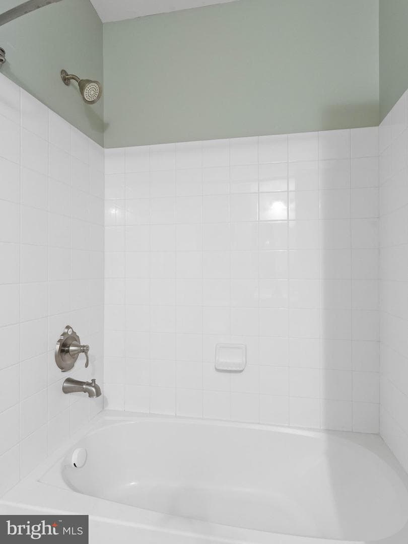 1214 Derry Lane photo 32