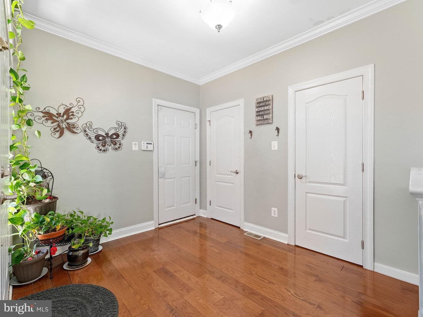 1214 Derry Lane photo 5