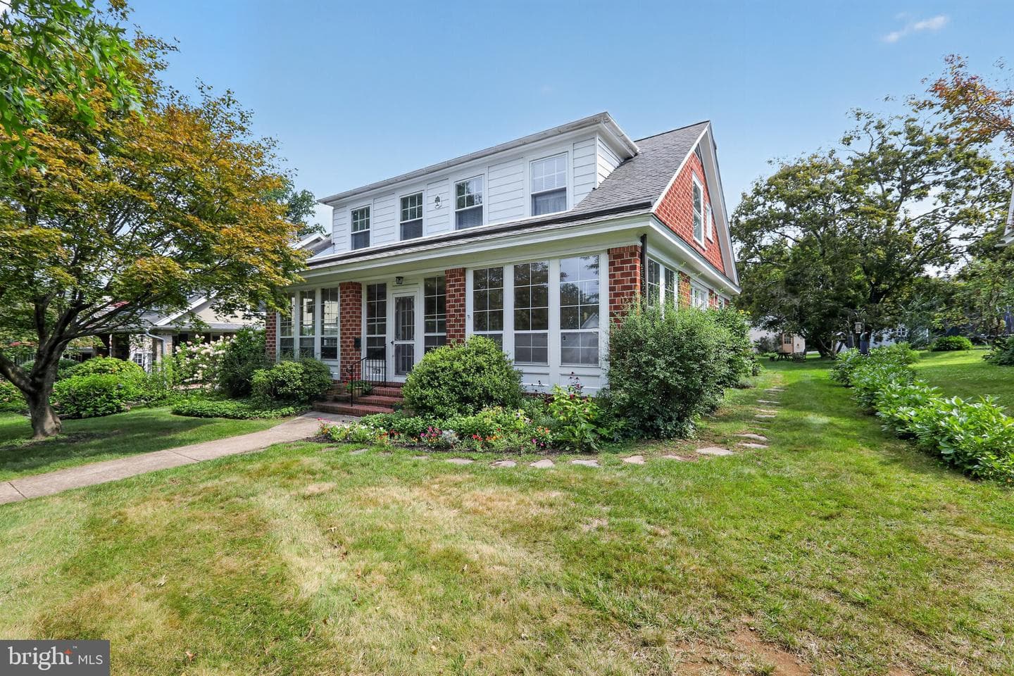 729 N Walnut Street photo 1