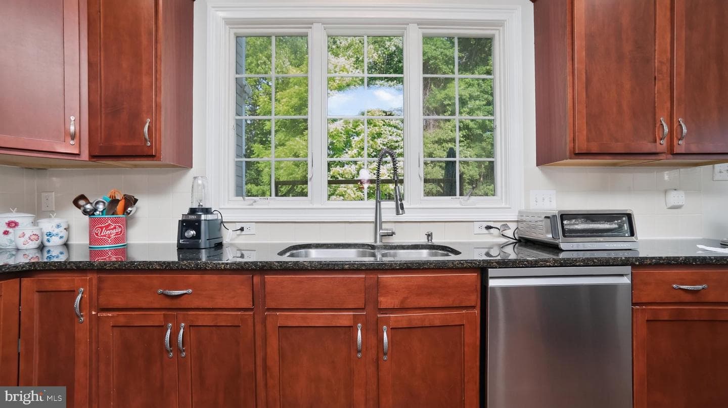 1464 W Stonington photo 30