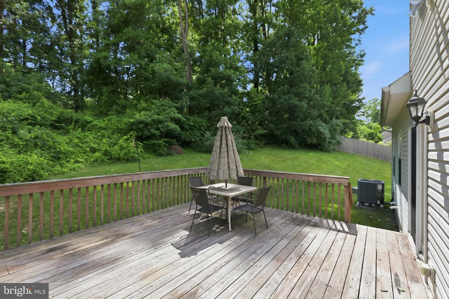 115 Burgundy Lane photo 33